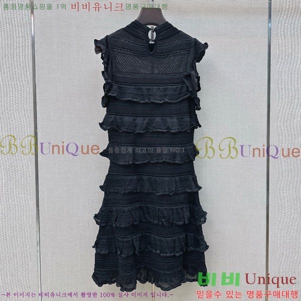 ���� ���ο� ���ǽ� CHE03643-4