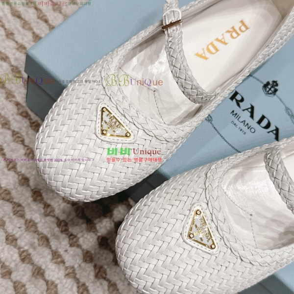 ����� �޸����� �÷����� 32PR268202-4