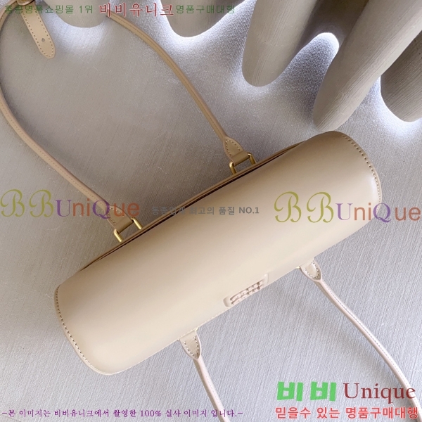 #�̿�̿� �Ƹ�ī�� ���׹� 5BD282-105