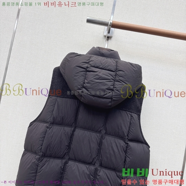 ���� ��**�� �ٿ� �е� ���� MAX0567088-12