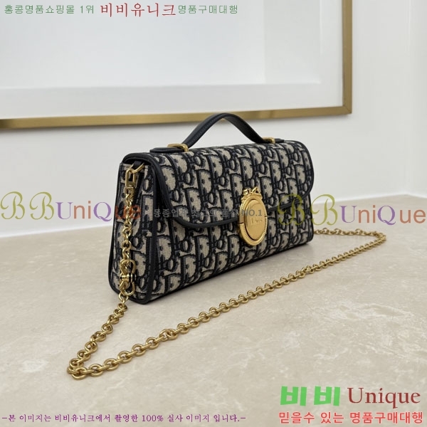 #��* �޴޸��� �Ŀ�ġ M3671-201