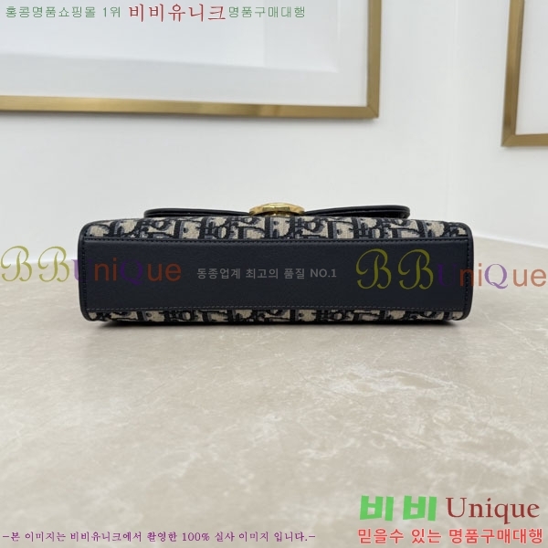 #��* �޴޸��� �Ŀ�ġ M3671-201
