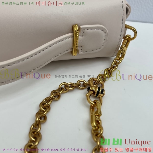 #��* �޴޸��� �Ŀ�ġ M3671-103