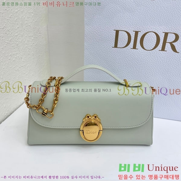 #��* �޴޸��� �Ŀ�ġ M3671-105