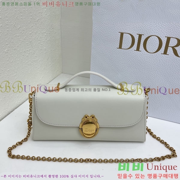 #��* �޴޸��� �Ŀ�ġ M3671-111