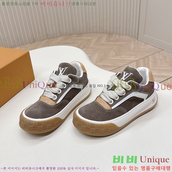 �������� ���̺��� Tilted Sneaker ����Ŀ�� LV402282-15