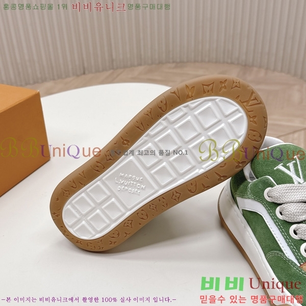 �������� ���̺��� Tilted Sneaker ����Ŀ�� LV402282-13