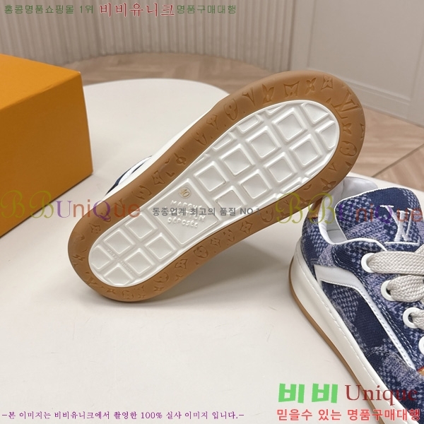 �������� ���̺��� Tilted Sneaker ����Ŀ�� LV402282-17