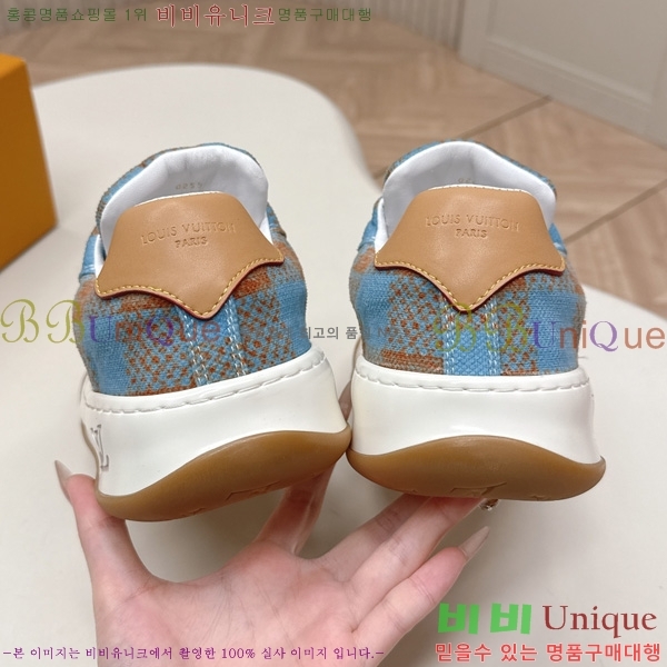 �������� ���̺��� Tilted Sneaker ����Ŀ�� LV402282-16