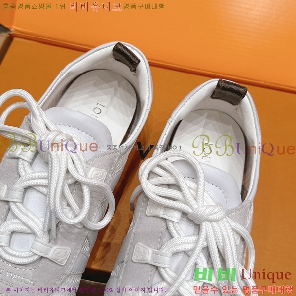 ���� ����*�� Sneakerina ����Ŀ�� 1LT82230-2