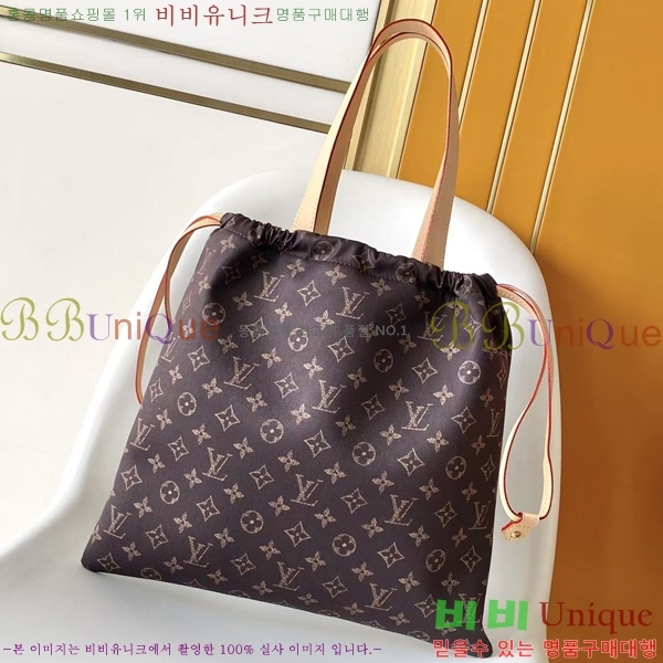 #����*�� Dust Bag Tote ���� M2A558-101