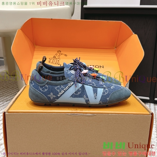 ���� ����*�� Sneakerina ����Ŀ�� 1LT278882